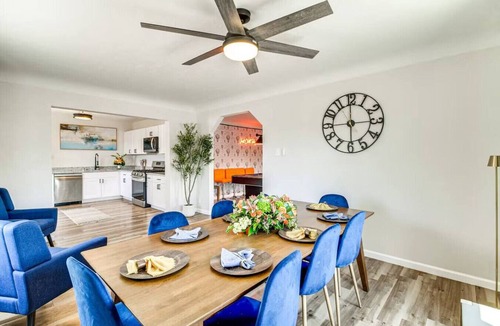 Albuquerque House | Hot Tub, Pool Table, Fire Pit | 4BR Near Old Town