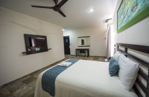 Tuxtla Gutierrez Hotel | Hotel Andiroba Palace