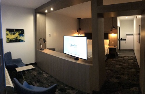 Houston Hotel | Hotel Bella