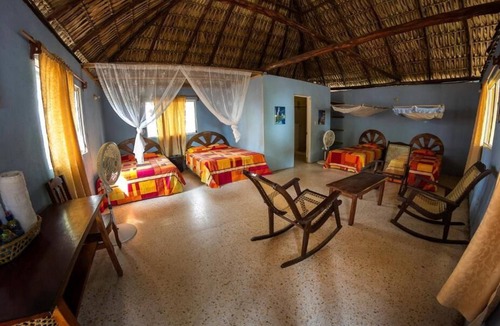 Monterrico Hotel | Hotel Cafe Del Sol