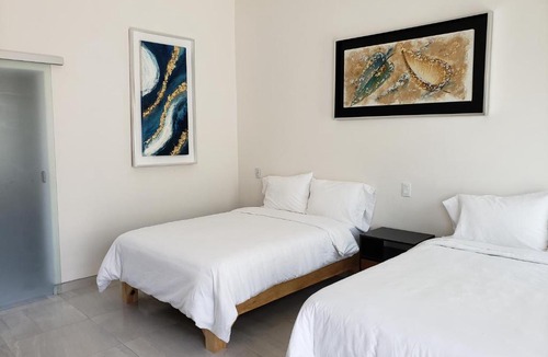 La Laguna Hotel | Hotel CaLu 21 en La Laguna, Santa María del Oro