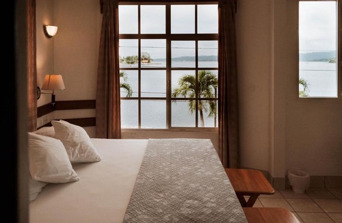 Flores Hotel | Hotel Casa Amelia