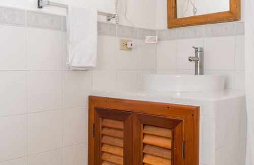 Flores Hotel | Hotel Casa Amelia