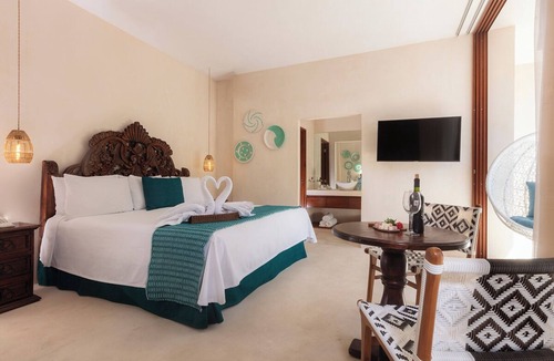 Romantic Zone Hotel | Hotel Casa Dona Susana by Los Arcos