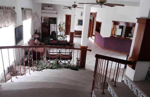 Flores Hotel | Hotel Casa Flores De Tikal