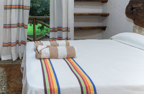Santa Maria Huatulco Hotel | Hotel Casa Lasibe Café