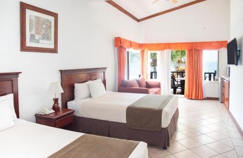 Monterrico Hotel | Hotel Cayman Suites