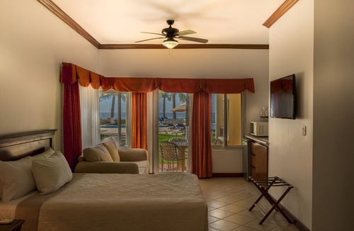 Monterrico Hotel | Hotel Cayman Suites