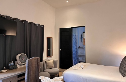 Panajachel Hotel | Hotel Colibrí Eco Lodge