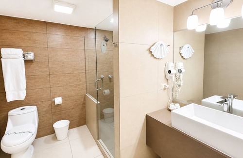 Zona Centro Hotel | Hotel Cortez Baja Inn – Ensenada