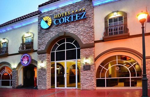 Zona Centro Hotel | Hotel Cortez