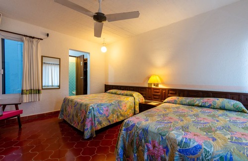 Barra de Navidad Hotel | Hotel Delfin