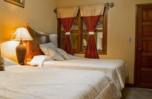 Panajachel Hotel | Hotel Dos Mundos