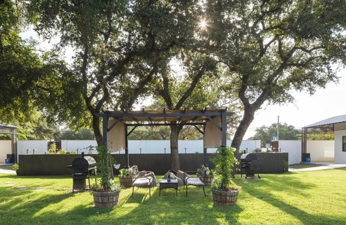 Wimberley Hotel | Hotel Flora and Fauna