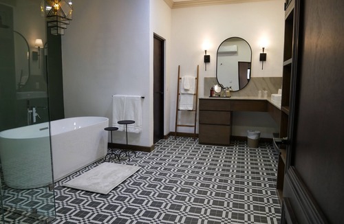 Parras de la Fuente Hotel | Hotel Hostal El Farol