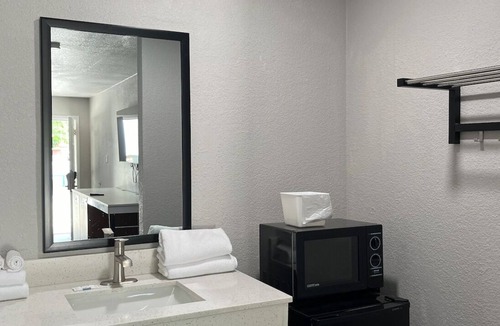 Uvalde Hotel | Hotel Isabella