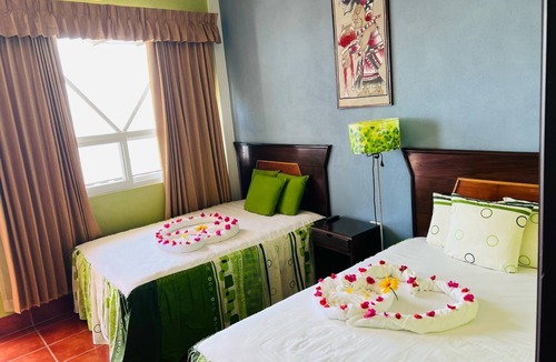 San Jose Peten Hotel | Hotel La Ribiera del Lago Peten Itza