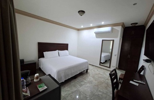 Cadereyta Jimenez Hotel | Hotel Las Carolinas