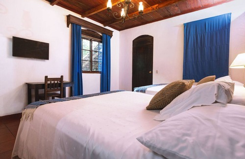 Taxisco Hotel | Hotel Las Marias