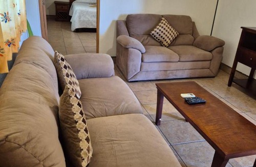 La Paz Hotel | Hotel Lorimar