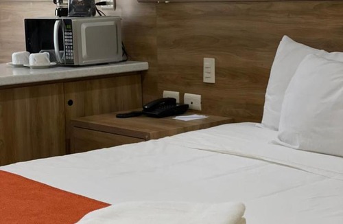 Nuevo Laredo Hotel | HOTEL LOS ROBLES