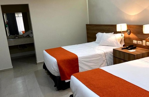 Nuevo Laredo Hotel | HOTEL LOS ROBLES