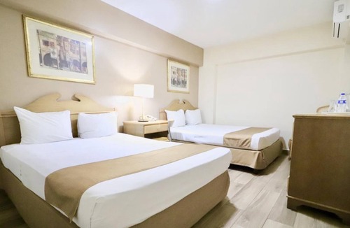 Monterrey Centro Hotel | Hotel Madero Express