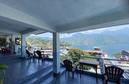 San Pedro La Laguna Hotel | Hotel Mansión del lago