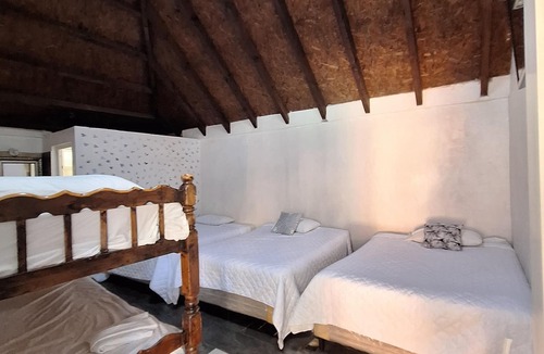 Monterrico Hotel | Hotel Marlin Mi Paraiso