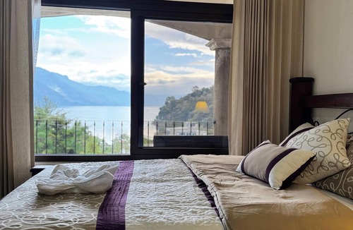 San Juan La Laguna Hotel | Hotel Mercy