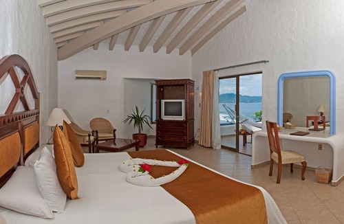Tenacatita Hotel | Hotel Punta Serena & Resorts- Couples Only