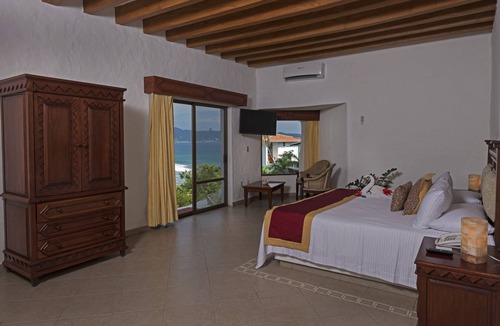 Tenacatita Hotel | Hotel Punta Serena & Resorts- Couples Only