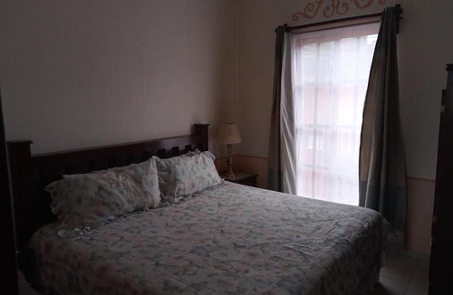 Bernal Hotel | HOTEL ROSELYN