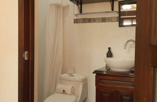 San Juan La Laguna Hotel | Hotel Taa' Tiin