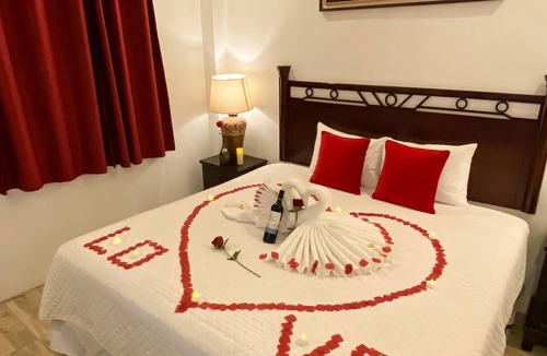 San Juan La Laguna Hotel | Hotel Taa' Tiin