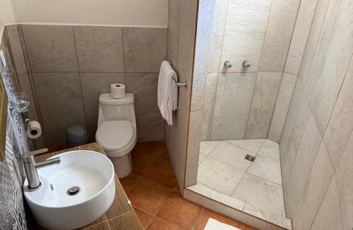 San Antonio Palopo Hotel | Hotel Terrazas Del Lago
