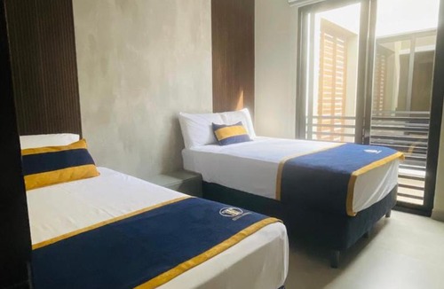 Flores Hotel | Hotel Tiffany