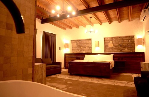 Parras de la Fuente Hotel | Hotel Villa de la Parra
