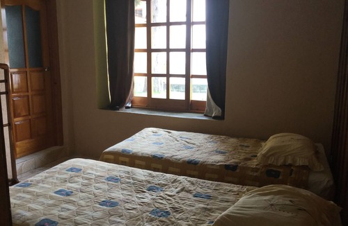 Santiago Atitlan Hotel | Hotel Vista Dorada Hacia Dios