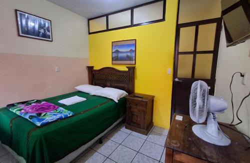 San Pedro La Laguna Hotel | Hotel y Restaurante Pinocchio