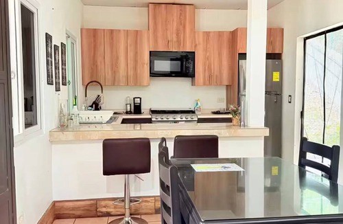 Flores House | House for 6 people