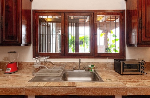 Antigua Guatemala House | House in an exclusive safe and nice condo