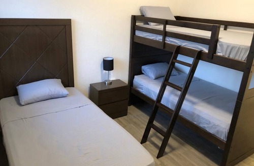 Zapopan House | House in gated community, 12 min from Guadalajara Stadium