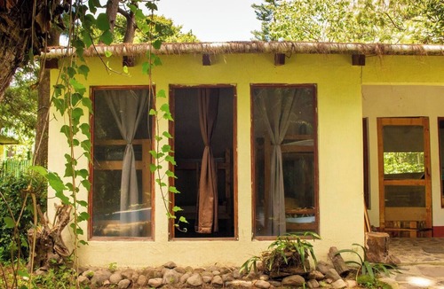 San Juan La Laguna House | House with lake access