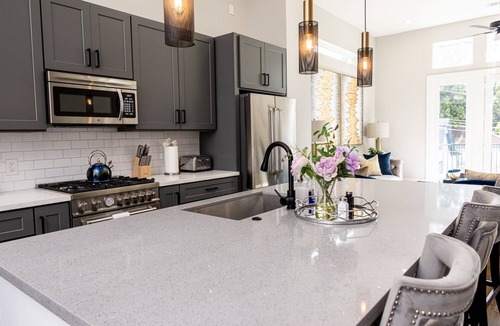 South Central Houston House | Houston Lux Townhome