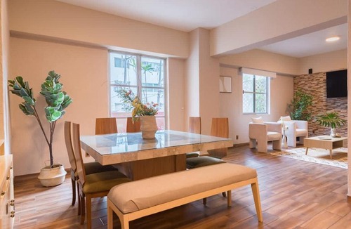 Granada Apartment | Huge 4BR super located