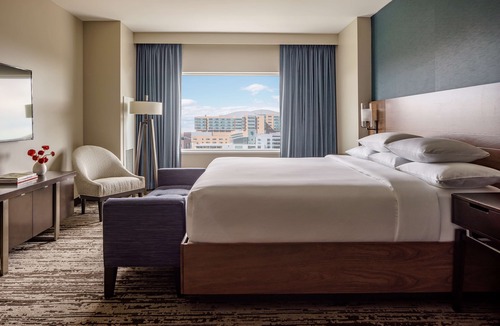 Jewell Heights - Hoffman Heights Hotel | Hyatt Regency Denver Anschutz Medical Campus