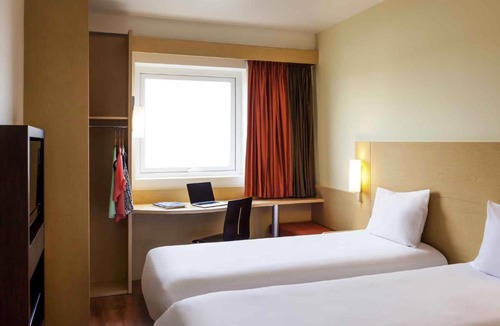 Ciudad Juarez Hotel | Ibis Juarez Consulado