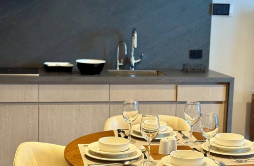 Benito Juarez Apartment | IKan Hub | Select Skyline Suite Near WTC Share Sabe