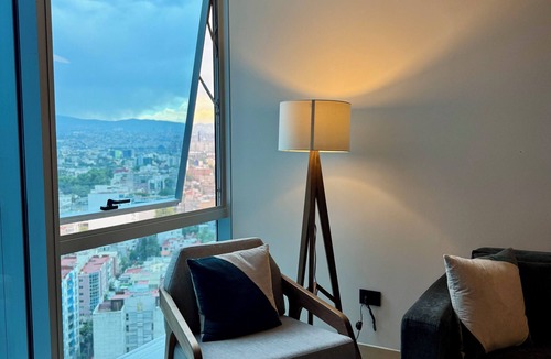 Benito Juarez Apartment | IKan Hub | Select Skyline Suite Near WTC Share Sabe